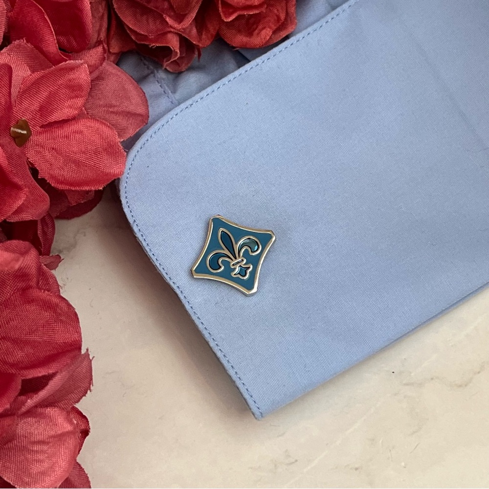Elegant Two Tone Blue Fleur de Lis Cufflinks - Picture 10 of 15
